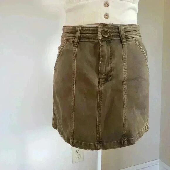 Free People We The Free Olive Green Jean Miniskirt Size 27 - Picture 1 of 7